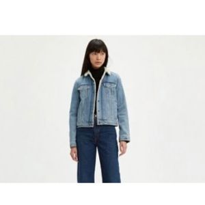 Levi’s shearling classic denim jacket